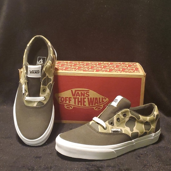 Camouflage Van Sneakers - Picture 4 of 7